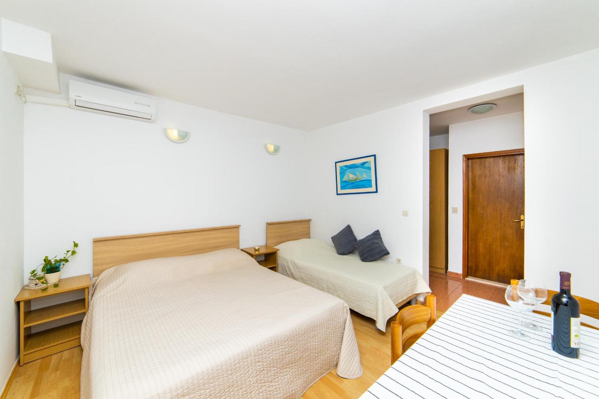 Apartments Slavena Gradac  Exterior photo