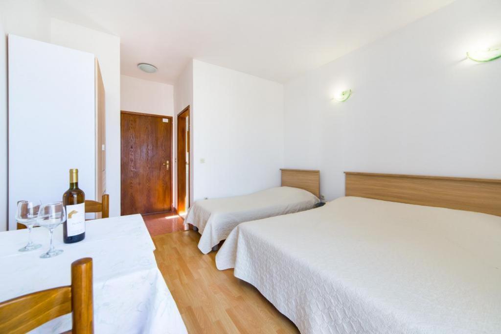 Apartments Slavena Gradac  Exterior photo